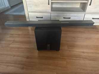 Sound bar with sub Woofer