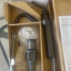 hermosa llave para baño marca ALLEN ROTH NUEVA ESTA HERMOSA Y MUY BARATA $70