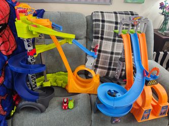 2 Fisher Price Hot Wheels Tracks