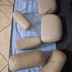 2001 Chevy Tahoe Head Rest