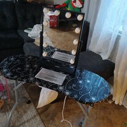 Mobile nail table/ Vanity with mirror