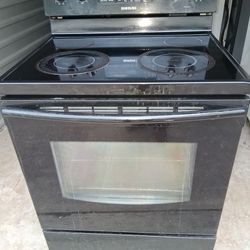 ⚡️$120 Samsung 4-Burner Electric Stove With Self-Cleaning Oven Works Great⚡️90-Day Warranty ⚡️Pick Up Only( Stockbridge)⚡️