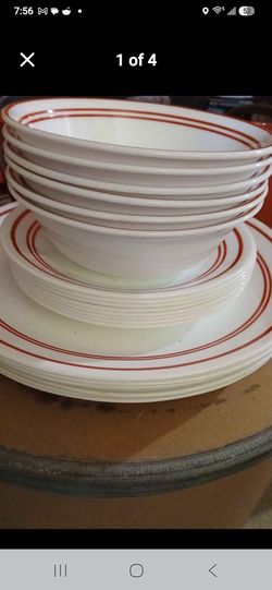 25-Pc Corelle Classic Cafe Red Dinnerware Set