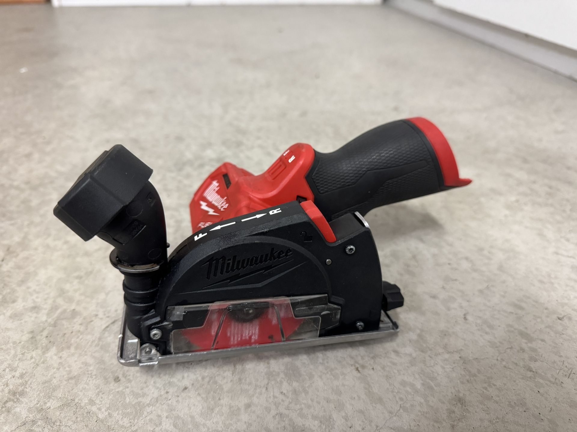 Milwaukee M12 FUEL 12V Lithium-Ion Brushless Cordless 3 in. Cut Off Saw (Tool-Only)