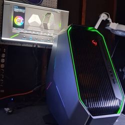 Dell Alienware Gaming Desktop PC- Windows 11-1TB SSD, i7, 32 GB - $340 