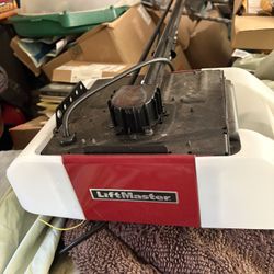 LIFTMASTER Opener