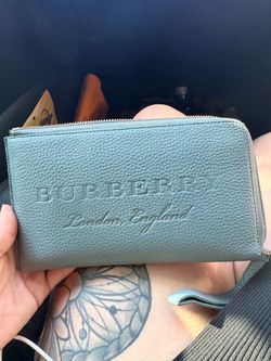 Burberry clutch & change pouch
