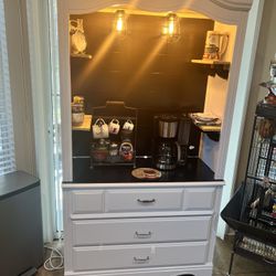 Coffee Hutch 