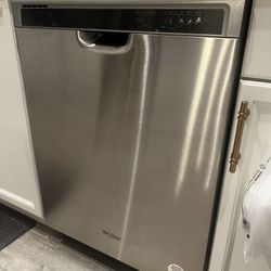 Dishwasher whirlpool 