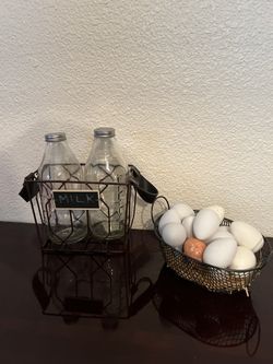 Basket , Decor Eggs