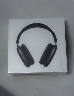 (THROW OFFERS) *BRAND NEW* Apple AirPods Max - With Smart Case! 