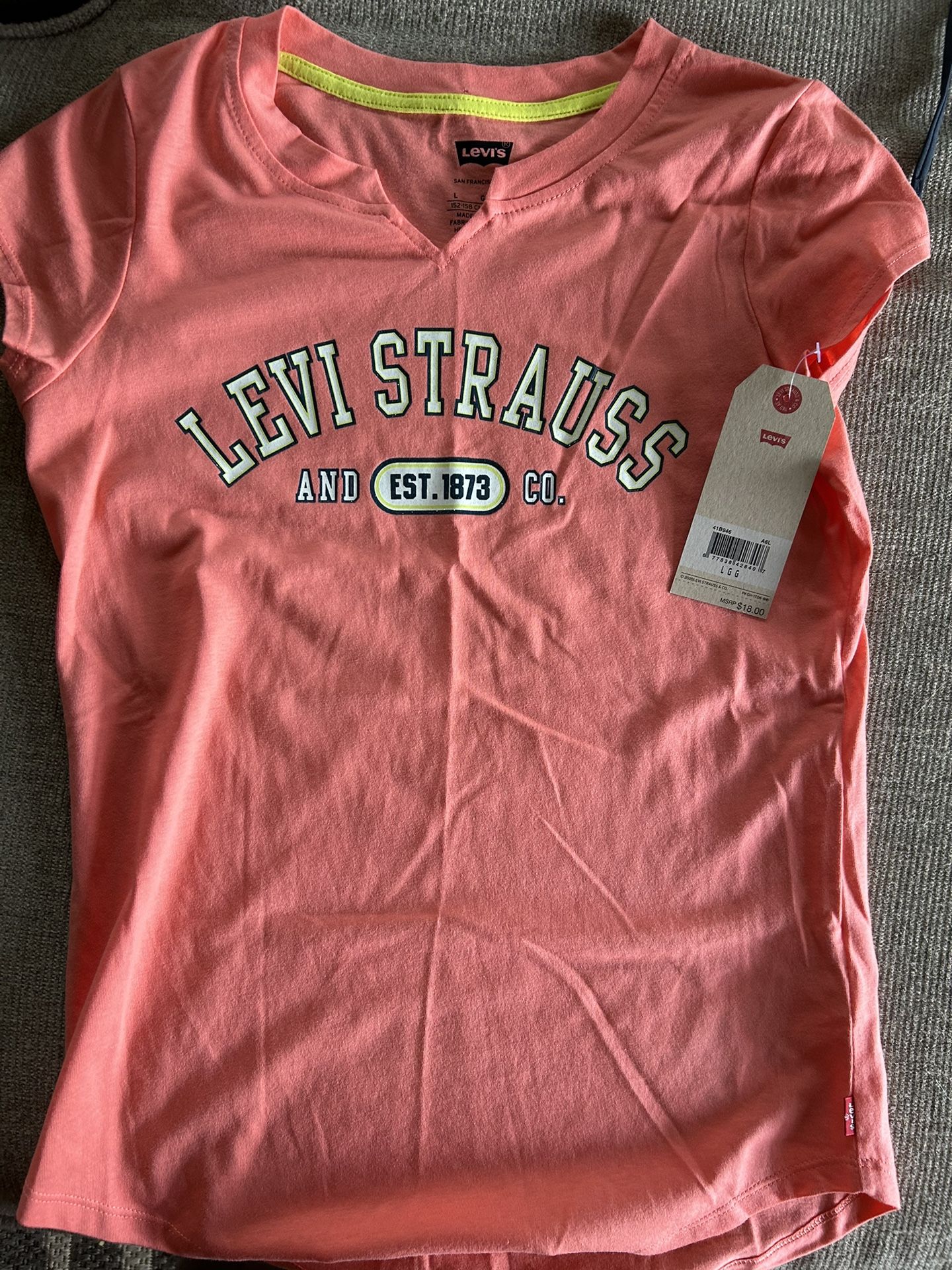 Brand New With Tags Levi’s Strauss Girls T Shirt