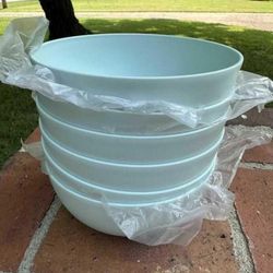 🔹💥6-NEW Plastic Bowls in Mint Green💥🔹