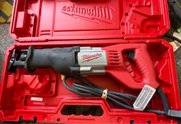 Milwaukee 6519-31Sawzall® Recip Saw Kit Good Used Condition