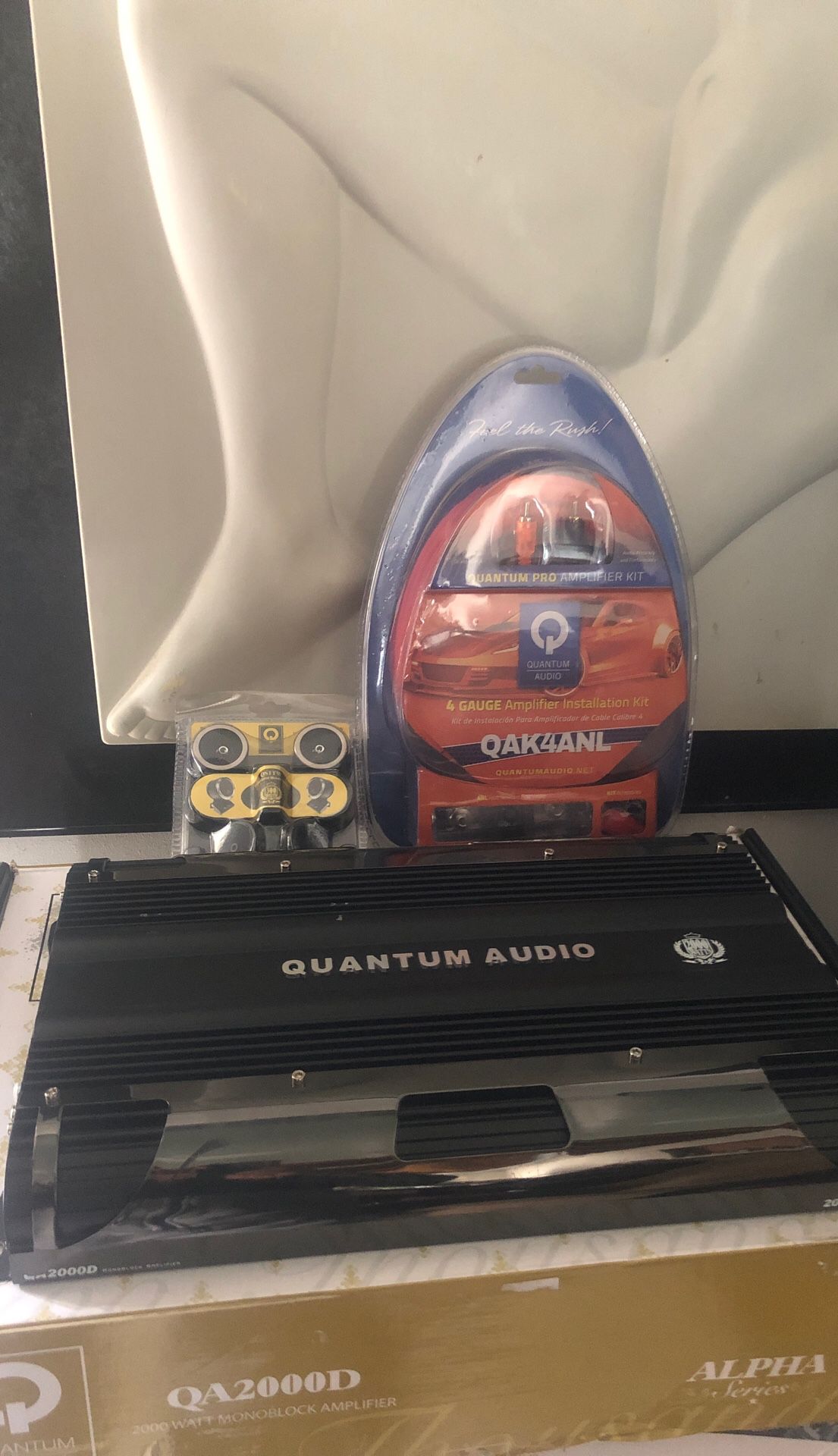 Quantum Audio 2000 watts car amp wire kit & tweeter