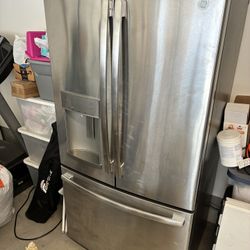 GE Profile French Door Refrigerator - Stainless Steel (Needs Service)
