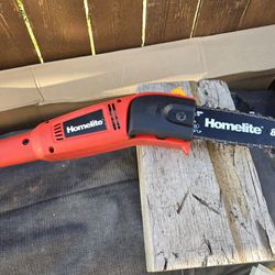 Homelite 8" Electric telescoping pole saw with chain saw end