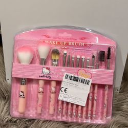 HELLO KITTY MAKEUP BRUSHES 