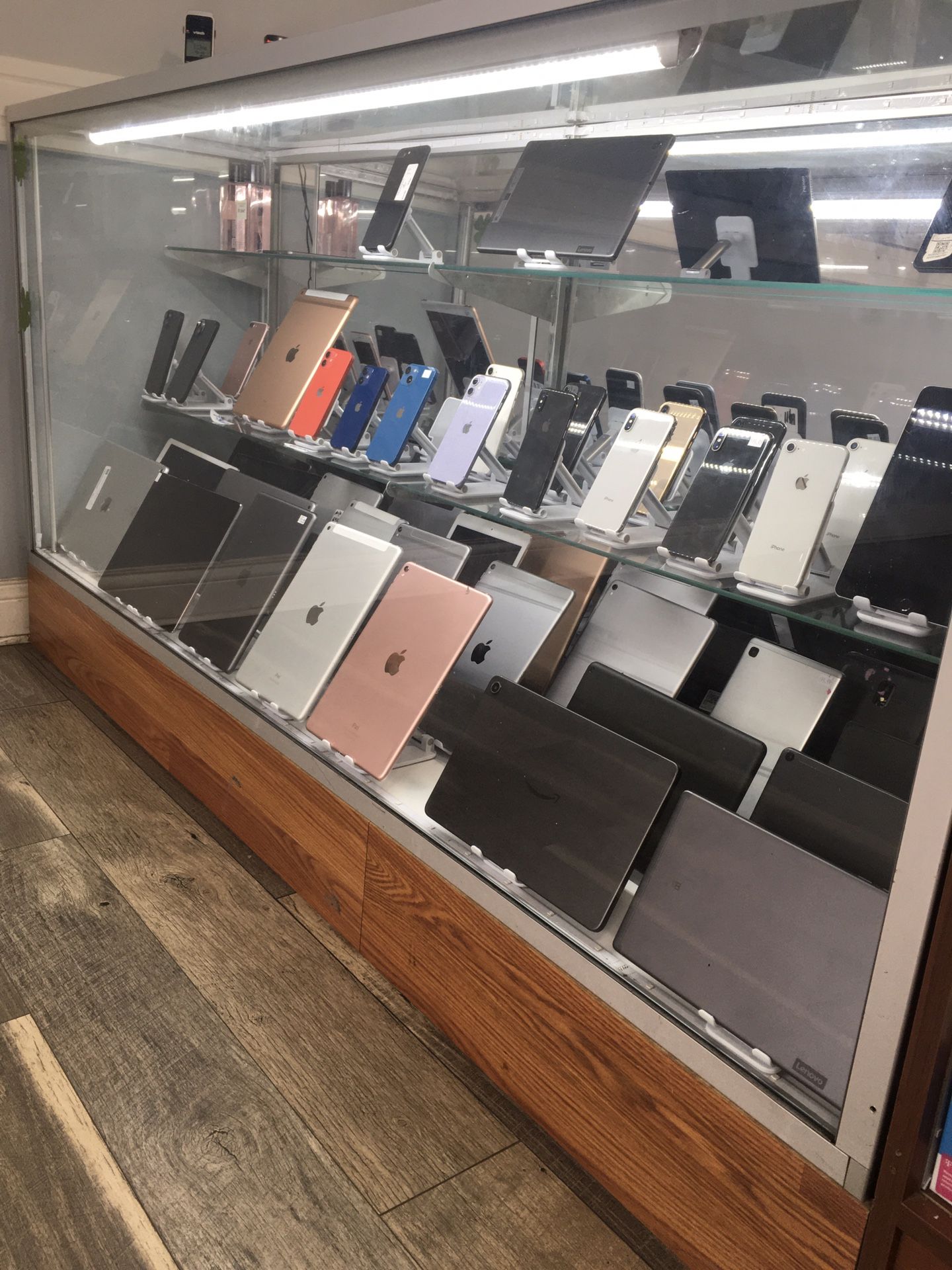 Unlocked iPads & Tablets With Warranty / Tabletas Y iPads Desbloqueadas Con Garantía 