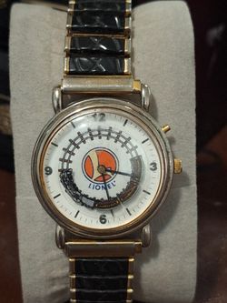 Reloj De Tren Con Pila Nueva Excelente Condicion.