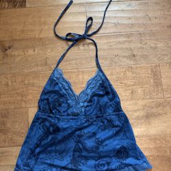 Cute blue with beach print halter top.