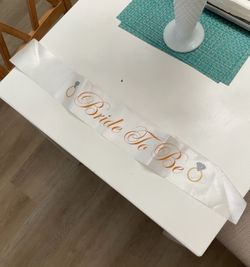 Bride to Be Sash - White with Gold Lettering & Diamond Rings