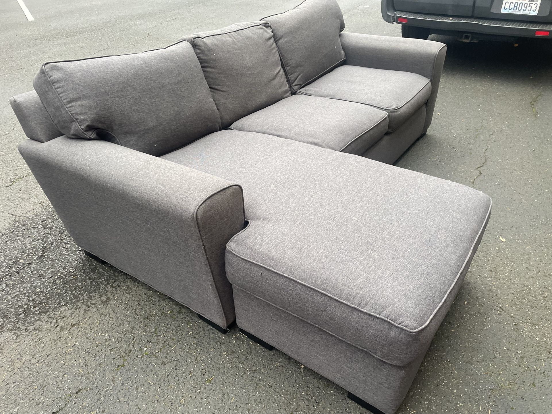 Sectional Gray Couch Sofa (Free Delivery) for Sale in Seattle, WA OfferUp
