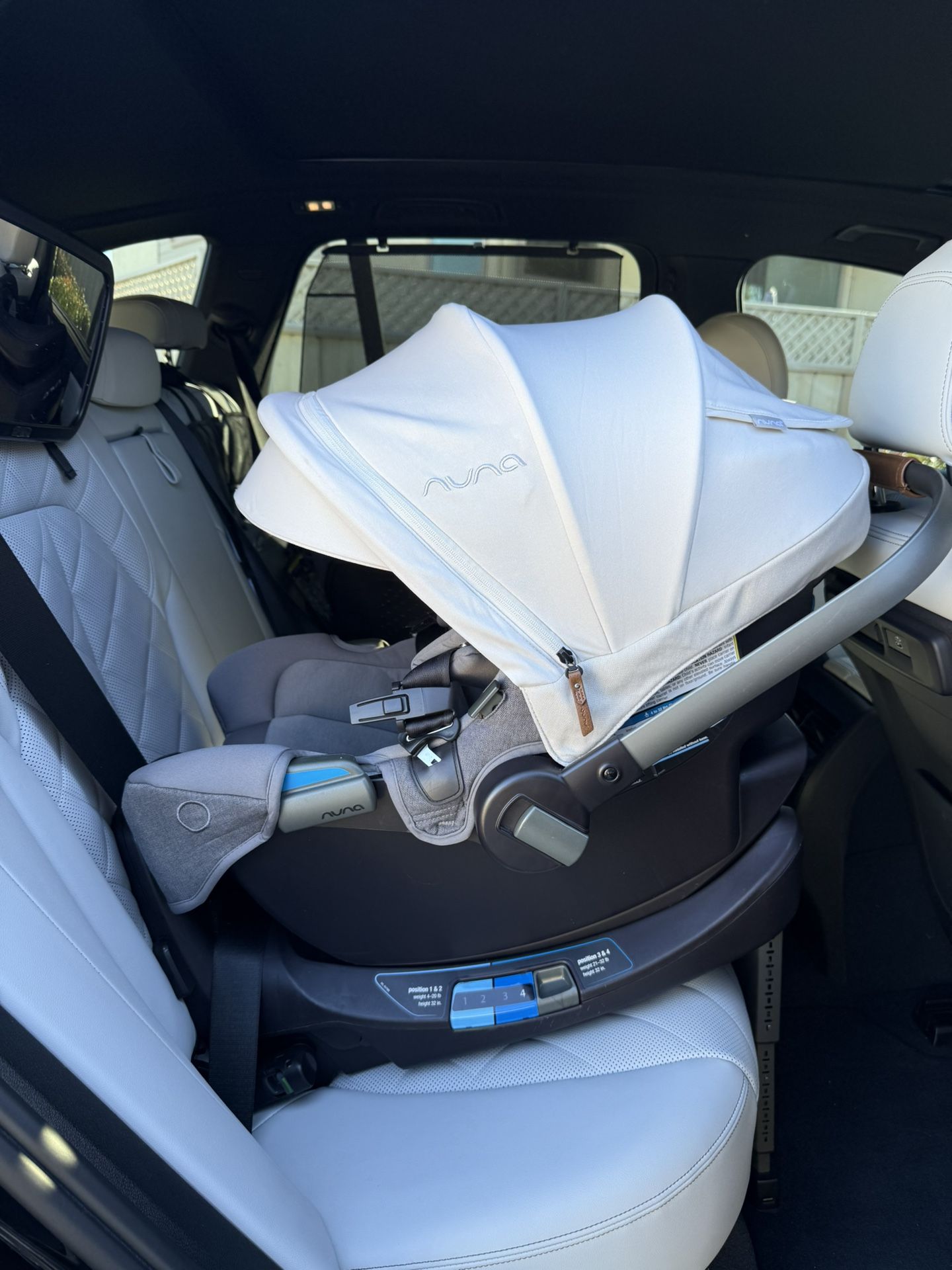 Nuna Pipa Car Seat & Base