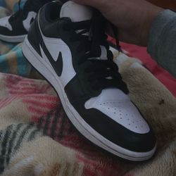 Air Jordan’s 1 Low Black And White 