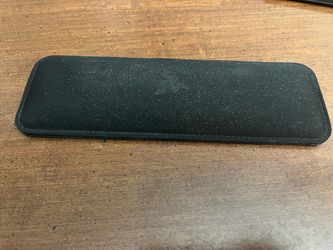 Razer Ergonomic Wrist Rest with Rubber Base