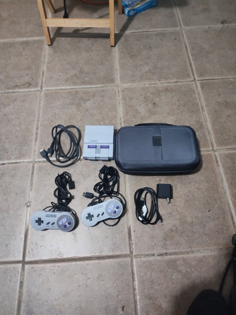 Mini Super Nintendo 30 Preloaded Games.