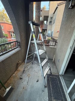 Aluminum Step Ladder 6 ft