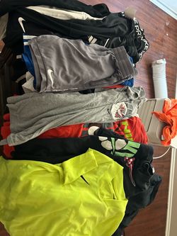 Nike shorts and shirts not free make an offer