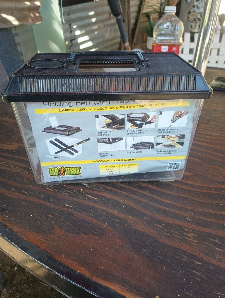 Cricket Pen