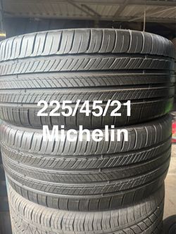 225/45/21 (2) Michelin Primacy Tour A/S