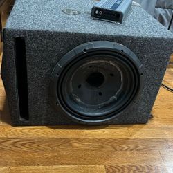 Memphis 15 In Subwoofer Plus Aunex AM800. 1D Amplifier 