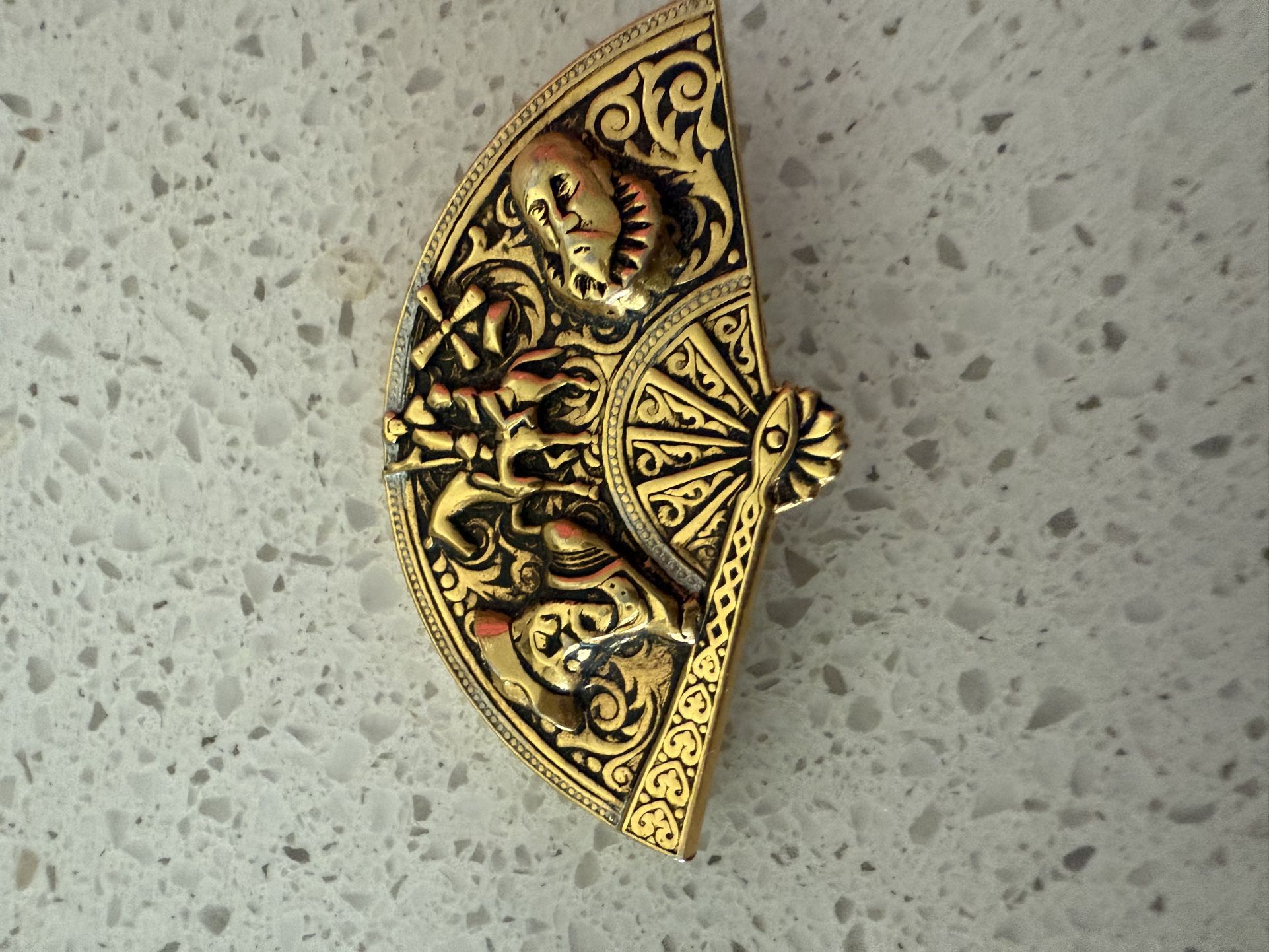 VINTAGE Damascene Fan Brooch Pin Black Gold Spanish