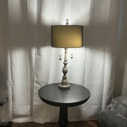 End Table With Lamp