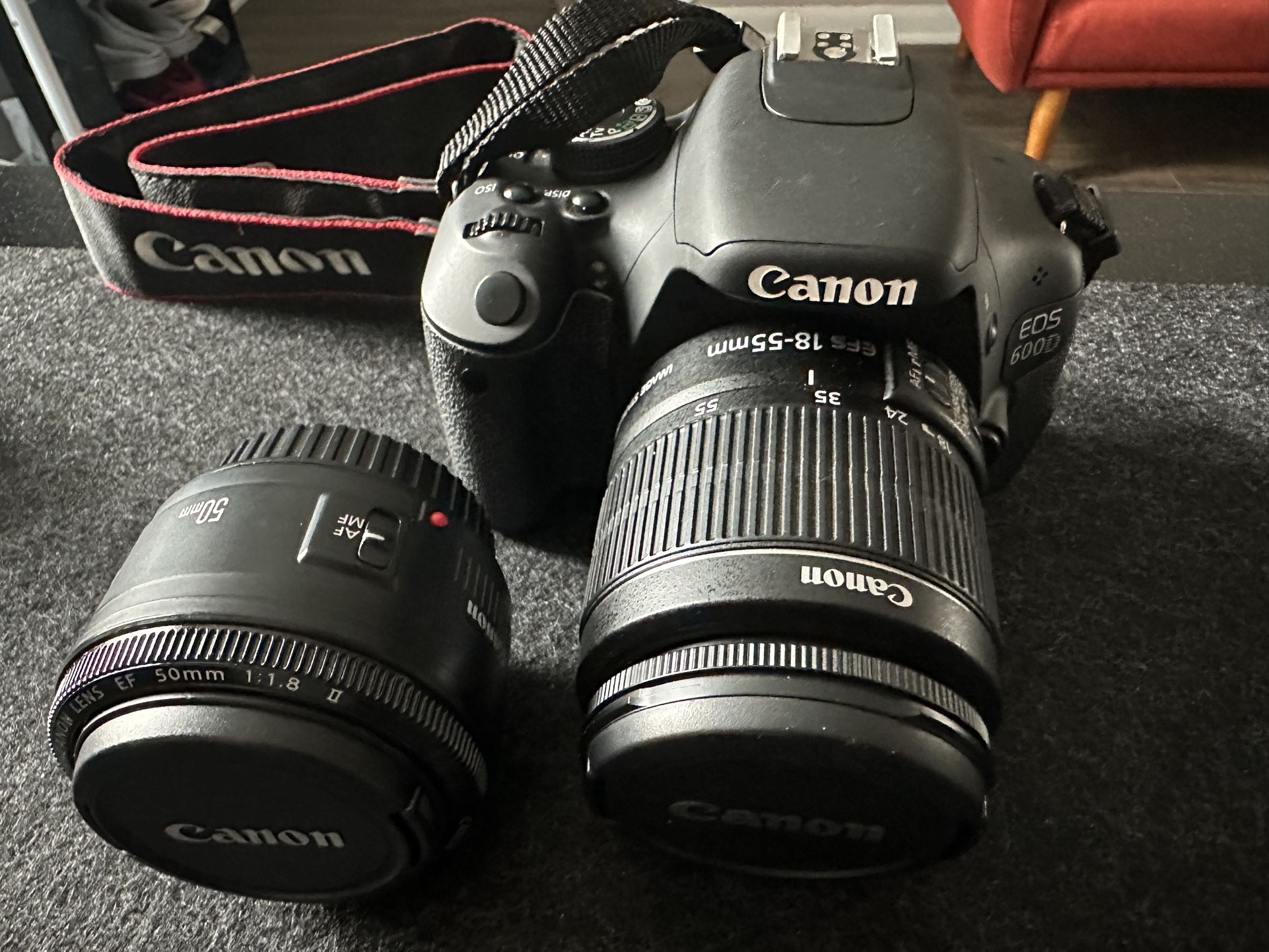 Canon 600D body with 2 lens