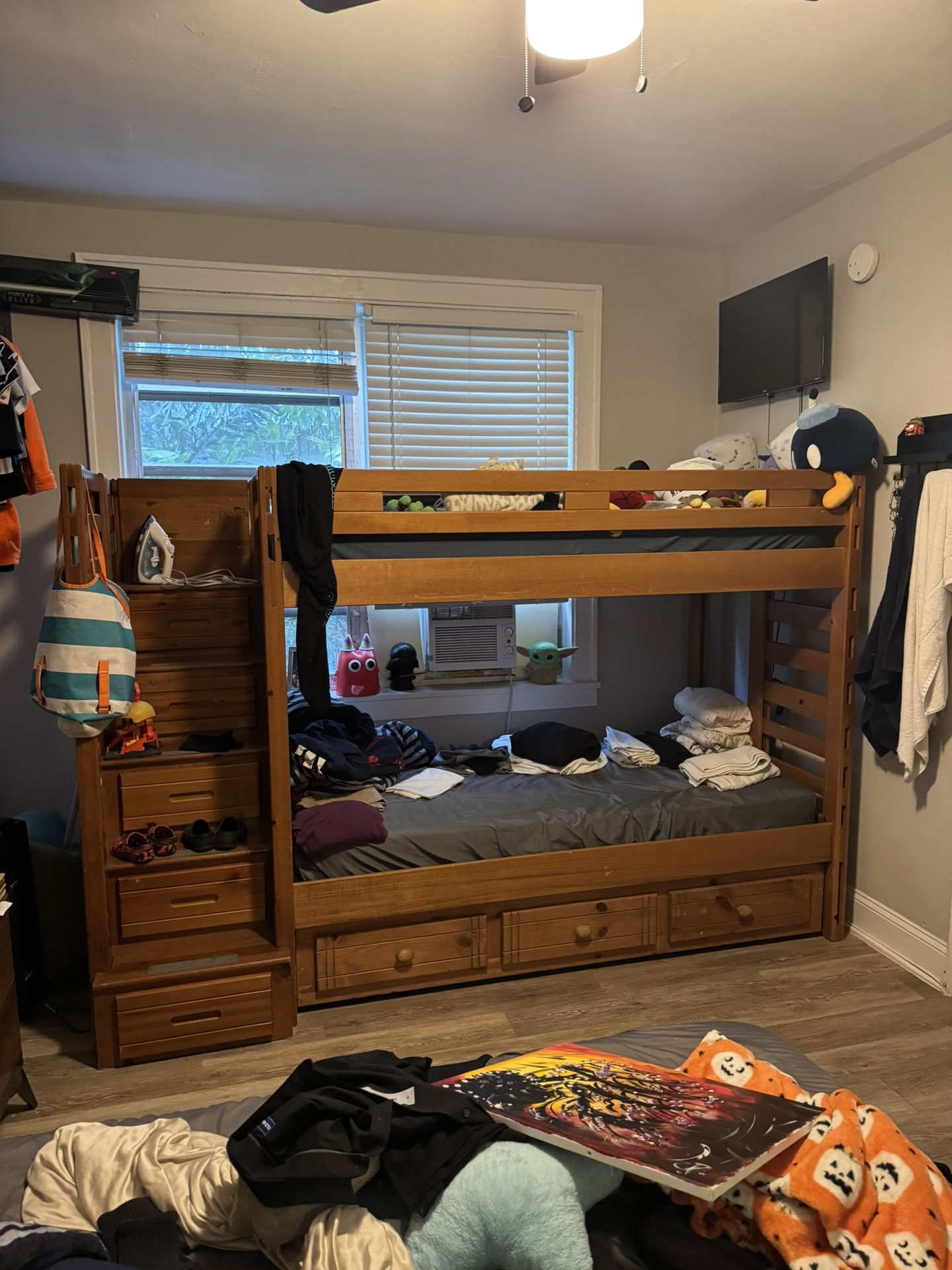 Bunk Bed W Stairs