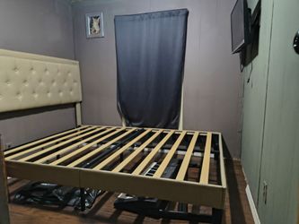 Bedframe and Roku TV