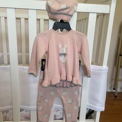 Mayoral 4-6 month bunny Newborn Outfit with hat. New with tags.