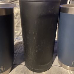 Yeti and brúmate Cups