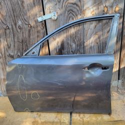 2011 2012 2013 2014 2015 2016 2017 2018 2019  Infiniti M37/ Q70  Left Front Door Shell OEM 