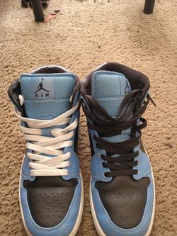 Jordan 1 University blue black  size 8.5