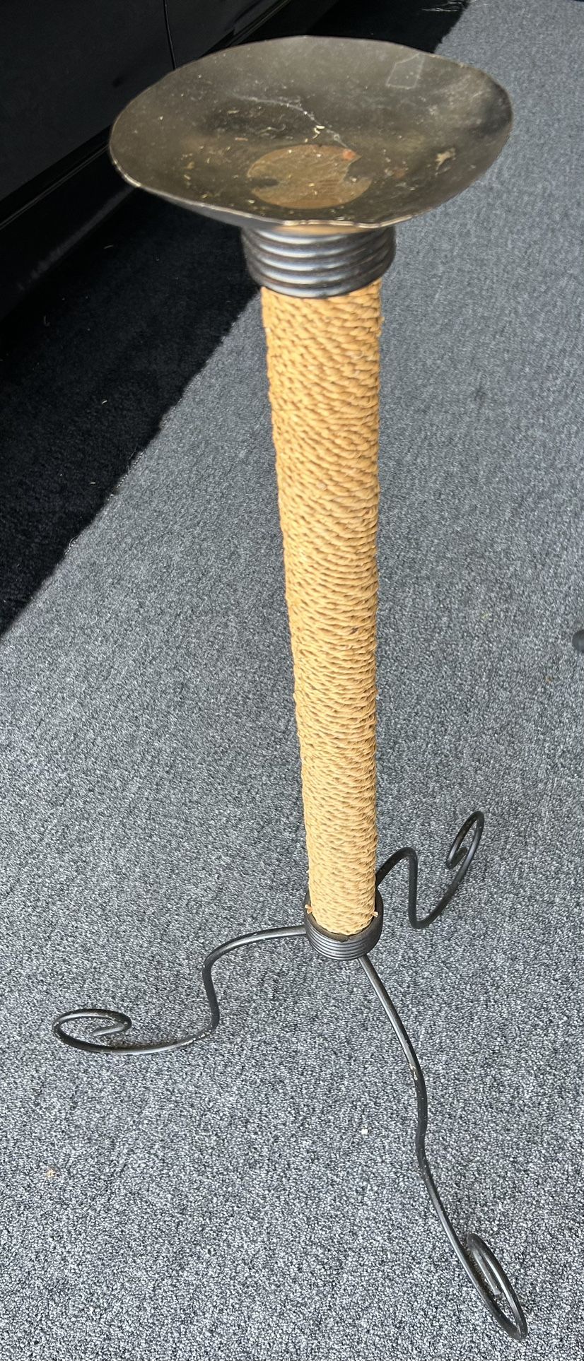 Candle holder Metal & Wicker