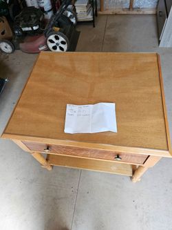 Coffee table / night stand
