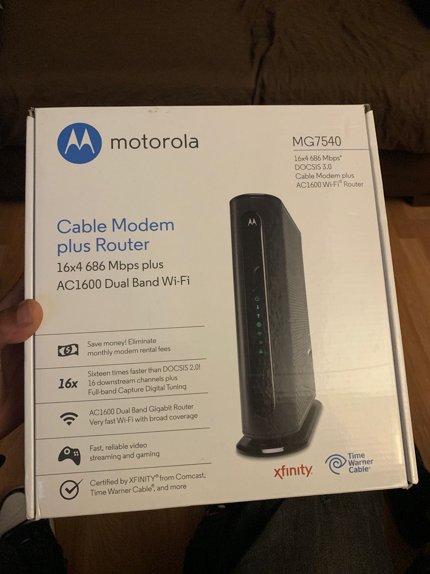 Motorola - Cable Modem Plus Router