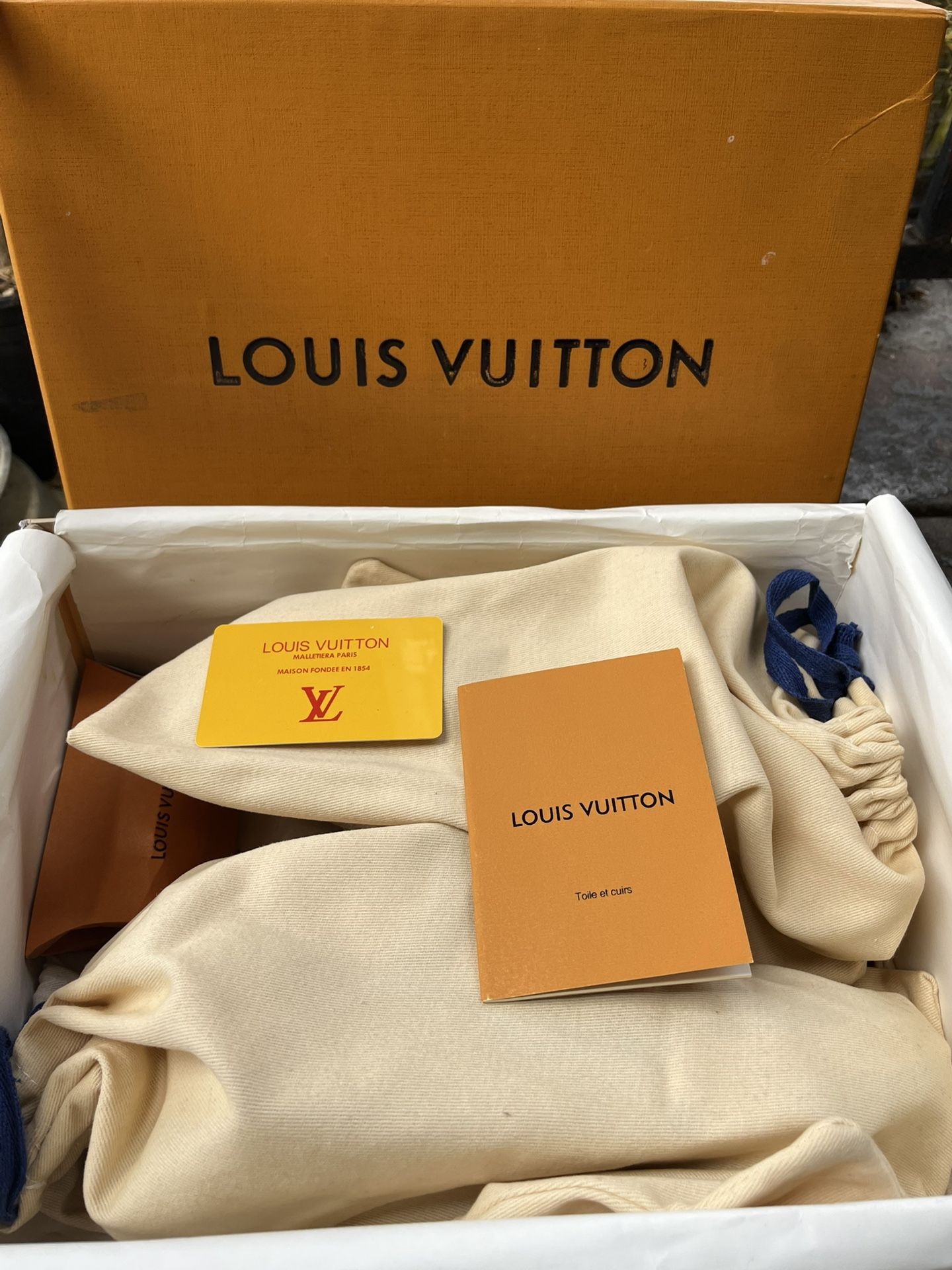Louis Vuitton Designer Shoes Size 5