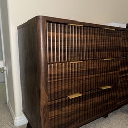 Fluted 6 Drawers Dresser